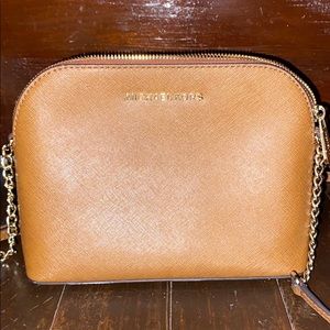 Michael kors crossbody